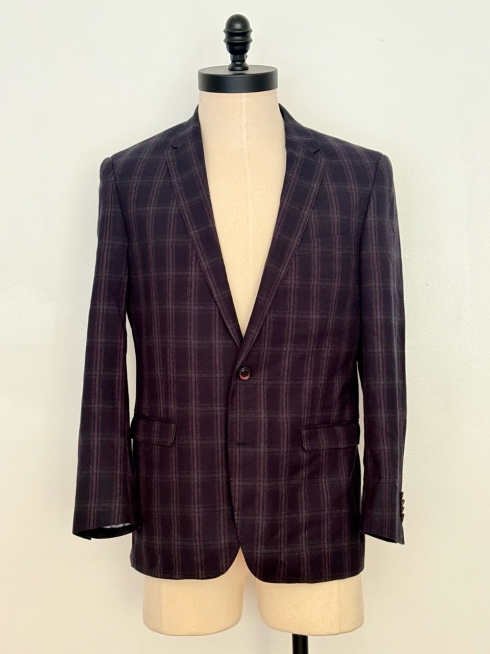 Matinique Men's Single-Breasted Plaid Sport Coat in Dark Plum